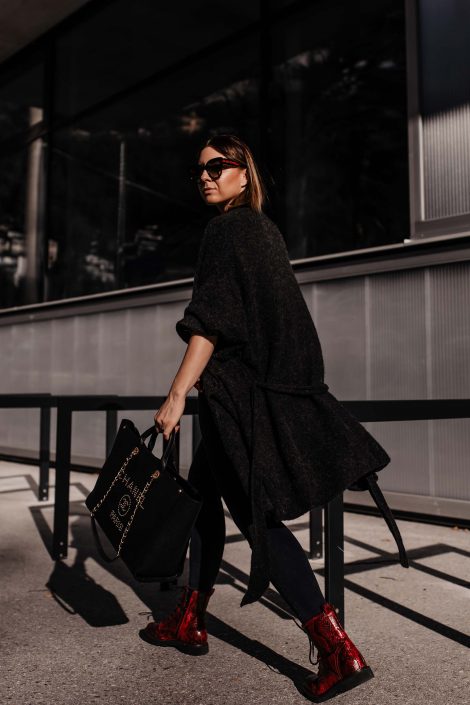 Boots mit Schlangenprint kombinieren: mein Herbst Outfit + Styling-Tipps! Boots mit Schlangenprint kombinieren: mein Herbst Outfit + Styling-Tipps!