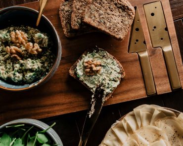 3 leckere Aufstriche mit Flora Plant, der pflanzlichen Alternative zu Butter! 3 leckere Aufstriche mit Flora Plant, der pflanzlichen Alternative zu Butter!