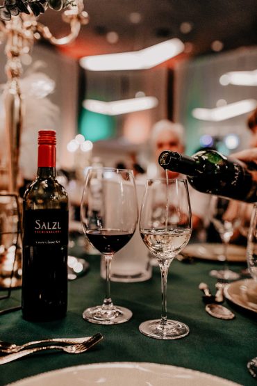 Welcher Wein für die Hochzeit? Das ist unser perfekter Hochzeitswein! Welcher Wein für die Hochzeit? Das ist unser perfekter Hochzeitswein!