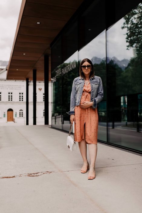 Mein Outfit mit Kleid und Jeansjacke für warme Frühlingstage! Mein Outfit mit Kleid und Jeansjacke für warme Frühlingstage!