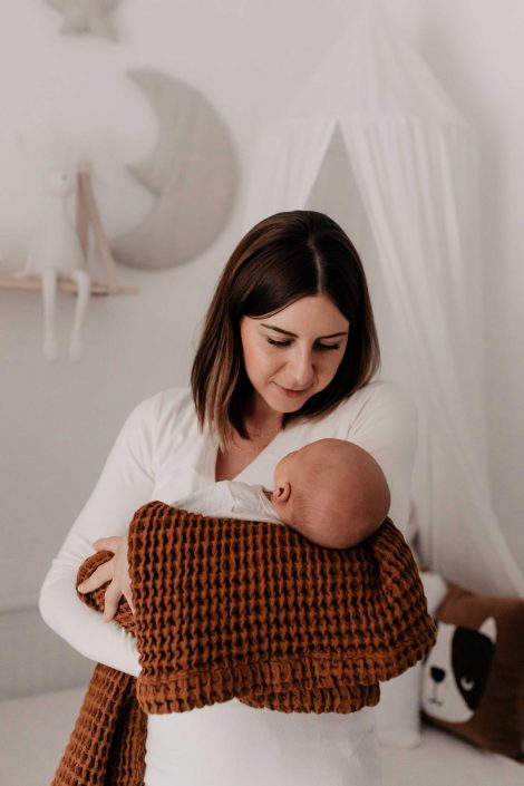 Wie kann ich für mein Kind vorsorgen? Eine Familienversicherung hilft! Wie kann ich für mein Kind vorsorgen? Eine Familienversicherung hilft!