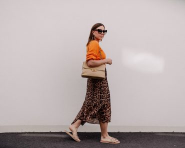 Die schönsten Sommer Pantoletten + Outfit-Idee Die schönsten Sommer Pantoletten + Outfit-Idee