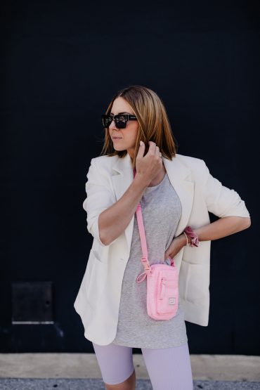 Radlerhose kombinieren: Outfit-Idee und Styling-Tipps für den Alltag Radlerhose kombinieren: Outfit-Idee und Styling-Tipps für den Alltag