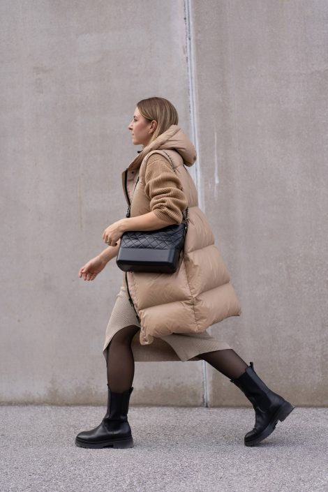 Combat Boots kombinieren: mein Übergangsoutfit mit Steppweste Combat Boots kombinieren: mein Übergangsoutfit mit Steppweste